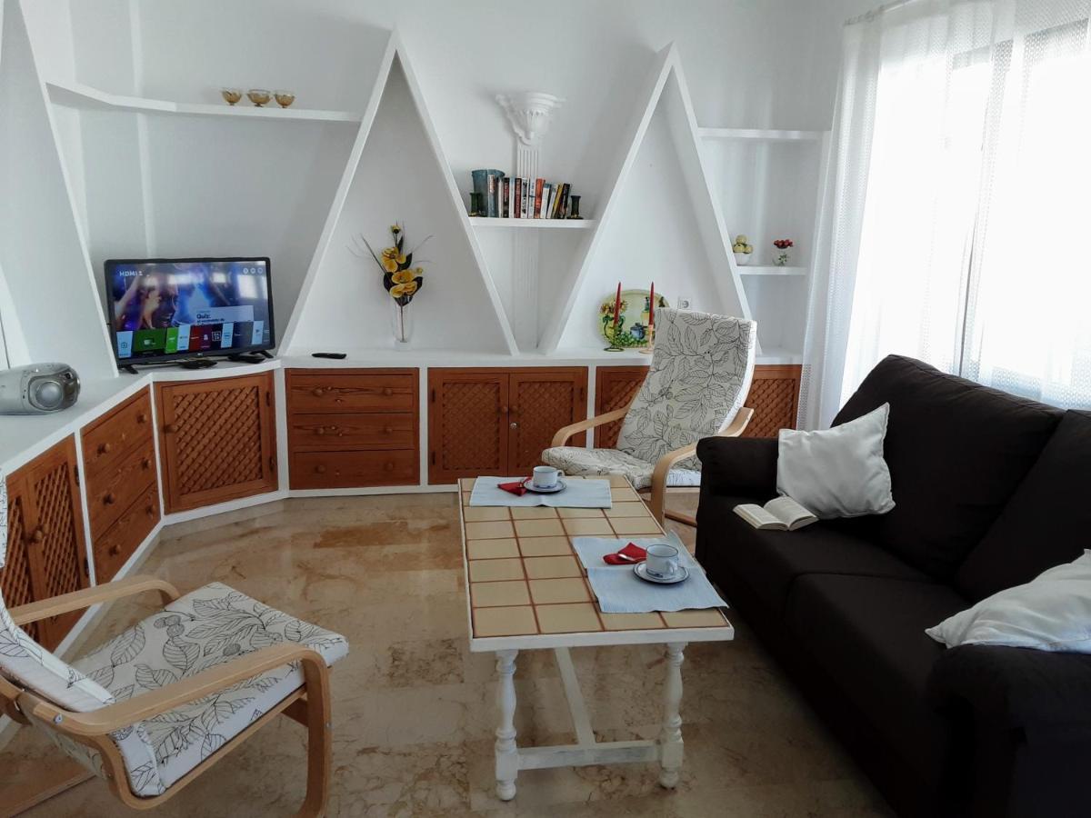 Apartamento Centro De Нерха Екстериор снимка