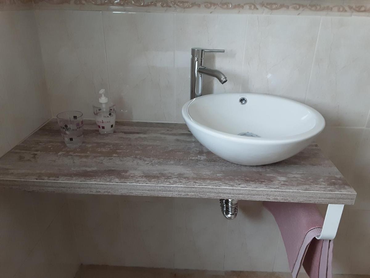 Apartamento Centro De Нерха Екстериор снимка