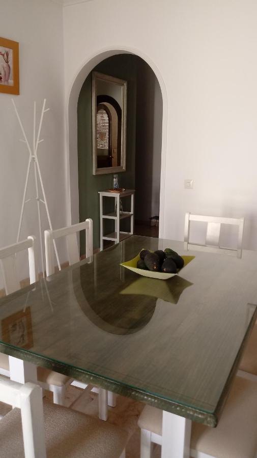 Apartamento Centro De Нерха Екстериор снимка