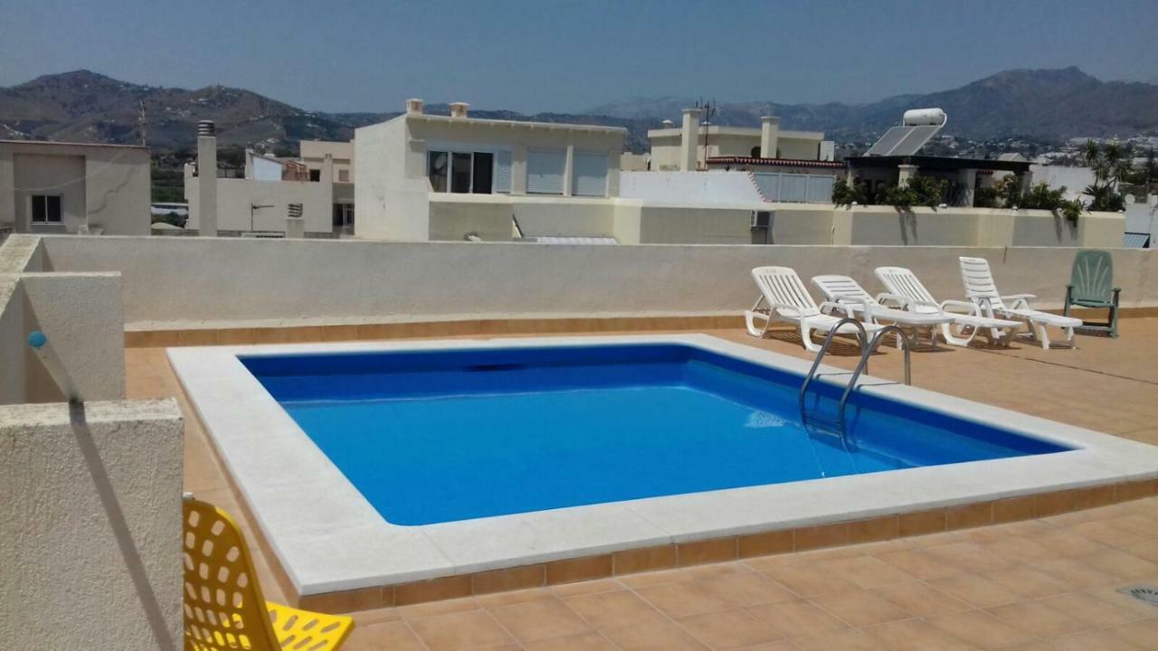 Apartamento Centro De Нерха Екстериор снимка