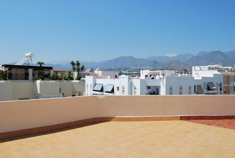Apartamento Centro De Нерха Екстериор снимка